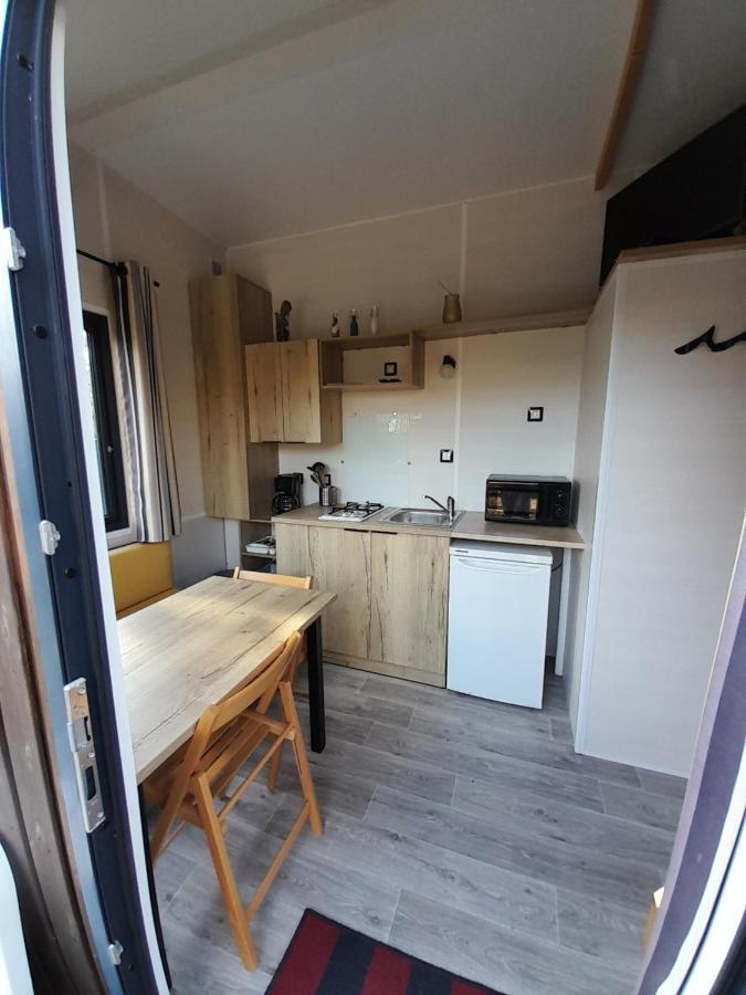 Maison Tiny House 2 Chambres Soulac A 500M Plage エクステリア 写真